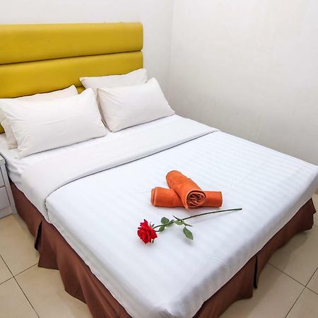 Rose Cottage Hotel Taman Impian Senai Джохор-Бару Экстерьер фото