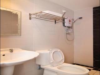 Rose Cottage Hotel Taman Impian Senai Джохор-Бару Экстерьер фото