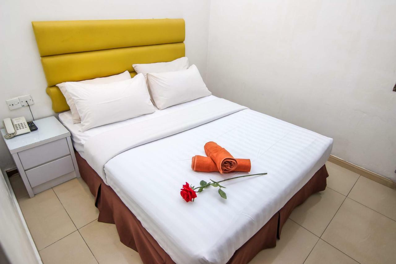 Rose Cottage Hotel Taman Impian Senai Джохор-Бару Экстерьер фото